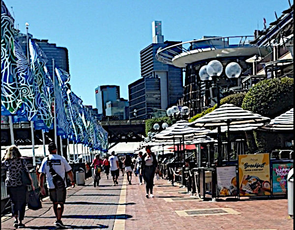 Darling Harbour 600